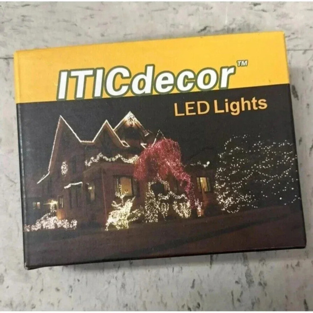 Christmas Star Curtain Lights, 138LED Fairy Lights  8 Modes USB Plug With Remote